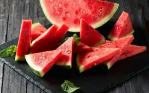 How to cut watermelon