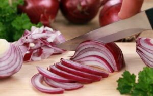 How to cut onions
