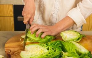 How to cut cabbage