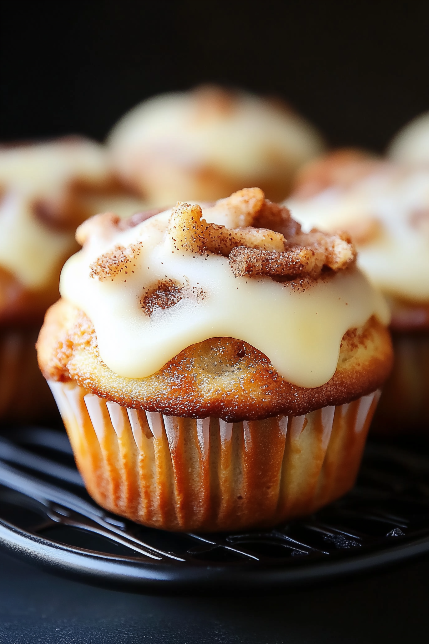 Cinnamon Roll Muffins 2 scaled