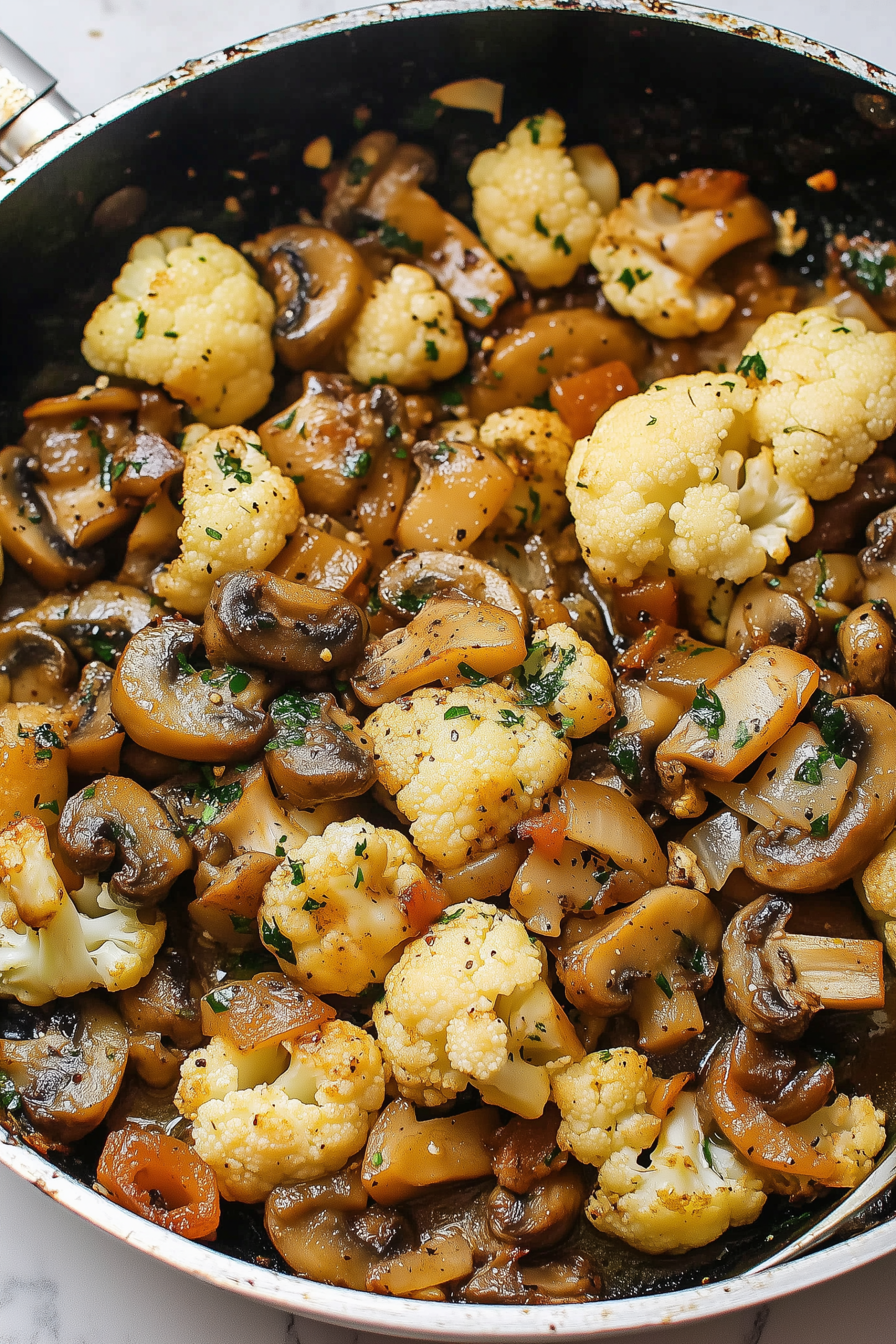 Garlic Mushrooms Cauliflower Skillet 1 scaled Garlic Mushrooms Cauliflower Skillet 1 scaled