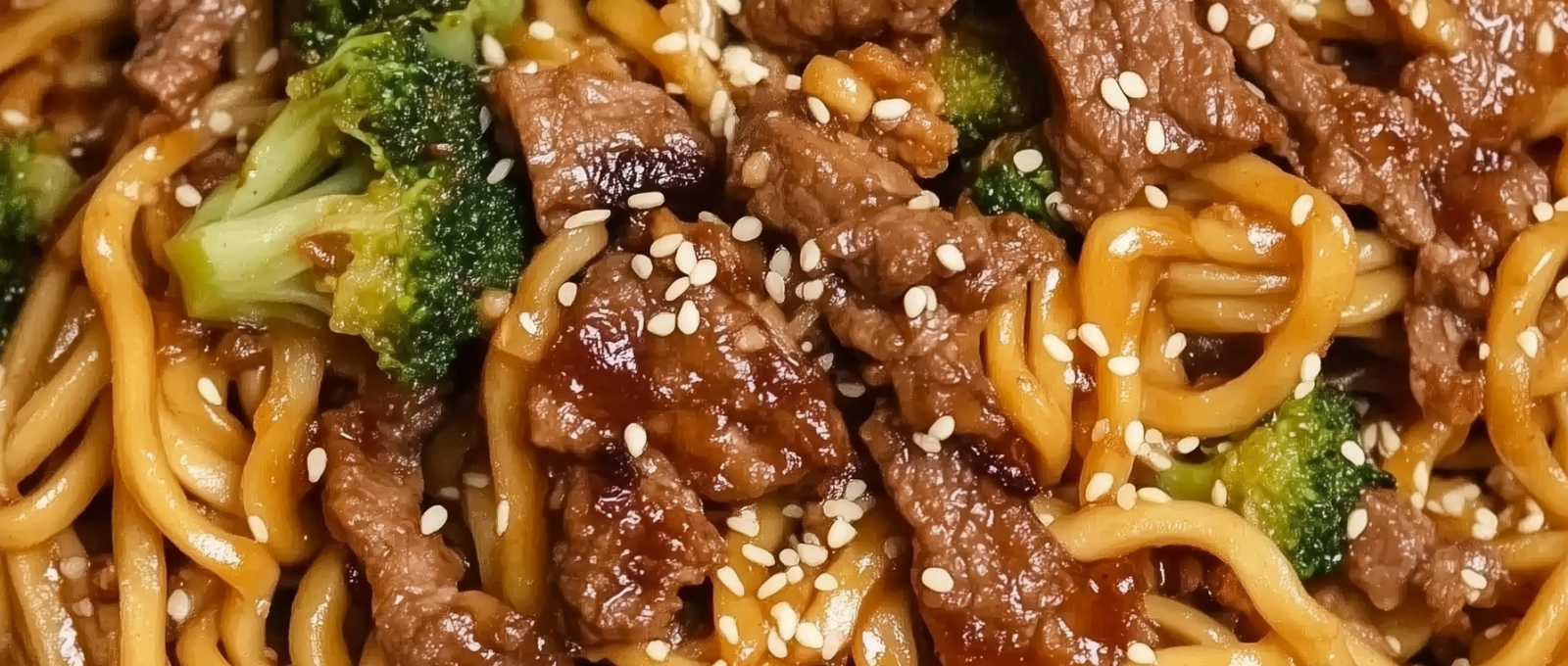 Beef and Broccoli Lo Mein Noodles 1